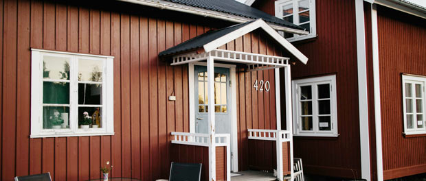 Röd ytterpanel